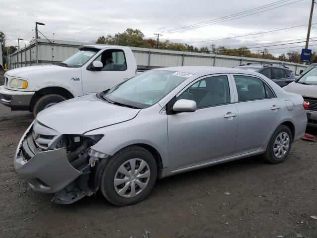 2T1BU4EE4CC850751 - 2012 TOYOTA CORROLA BASE SILVER photo 1