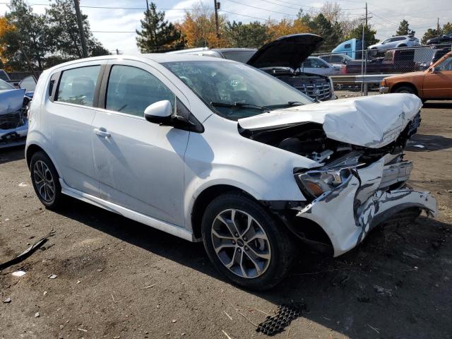 1G1JD6SB9J4102426 - 2018 CHEVROLET SONIC LT WHITE photo 4