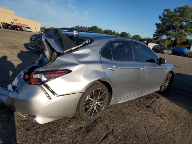 4T1G11AK2PU780583 - 2023 TOYOTA CAMRY SE NIGHT SHADE SILVER photo 3