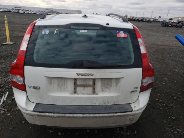 YV1MJ682252063792 - 2005 VOLVO V50 T5 WHITE photo 6