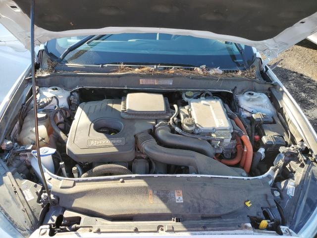 3FAHP0HA8BR156212 - 2011 FORD FUSION SE SILVER photo 11