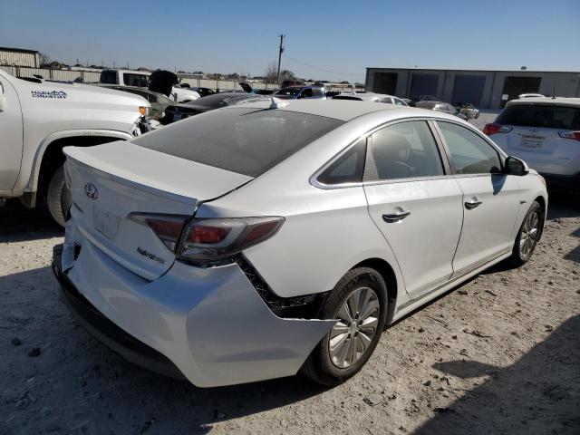 KMHE24L11GA008667 - 2016 HYUNDAI SONATA HYB WHITE photo 3