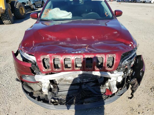 1C4PJLCB5KD266068 - 2019 JEEP CHEROKEE LATITUDE BURGUNDY photo 12