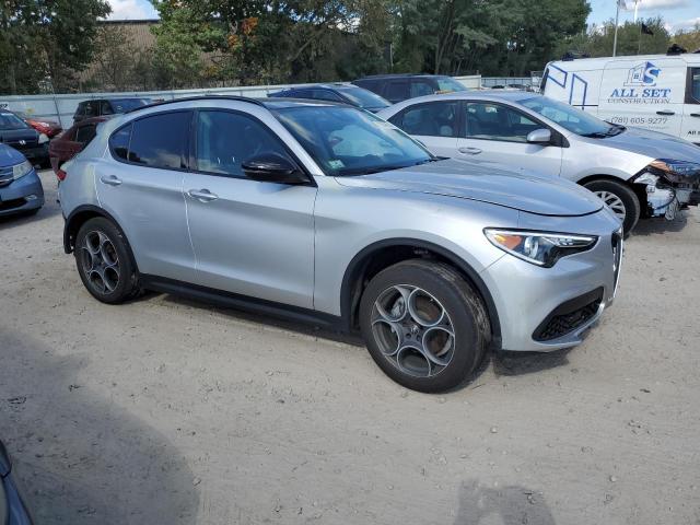 ZASPAKAN4M7D03028 - 2021 ALFA ROMEO STELVIO SPORT SILVER photo 4