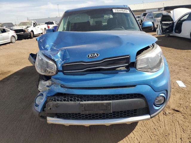 KNDJP3A51J7558721 - 2018 KIA SOUL + BLUE photo 5