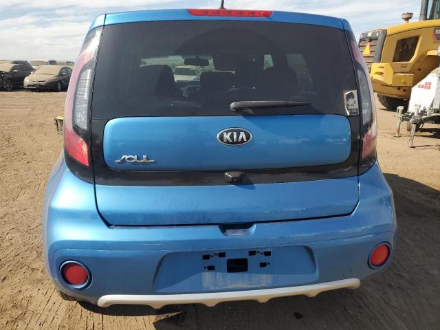 KNDJP3A51J7558721 - 2018 KIA SOUL + BLUE photo 6