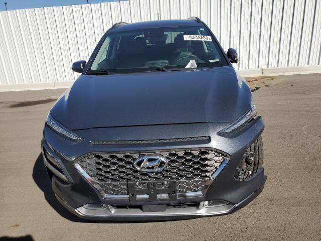 KM8K5CA56JU128268 - 2018 HYUNDAI KONA ULTIMATE GRAY photo 5