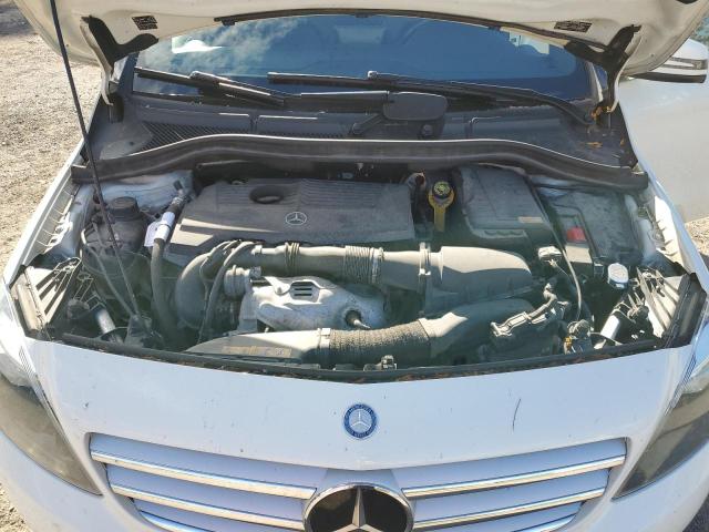 WDDMH4EB6EJ293230 - 2014 MERCEDES-BENZ B250 WHITE photo 11