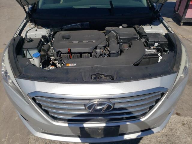 5NPE24AF6GH339904 - 2016 HYUNDAI SONATA SE SILVER photo 11