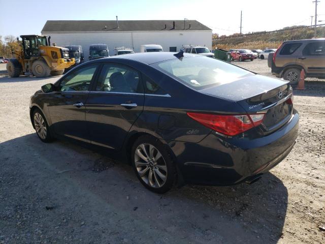 5NPEC4AB5BH316228 - 2011 HYUNDAI SONATA SE GRAY photo 2