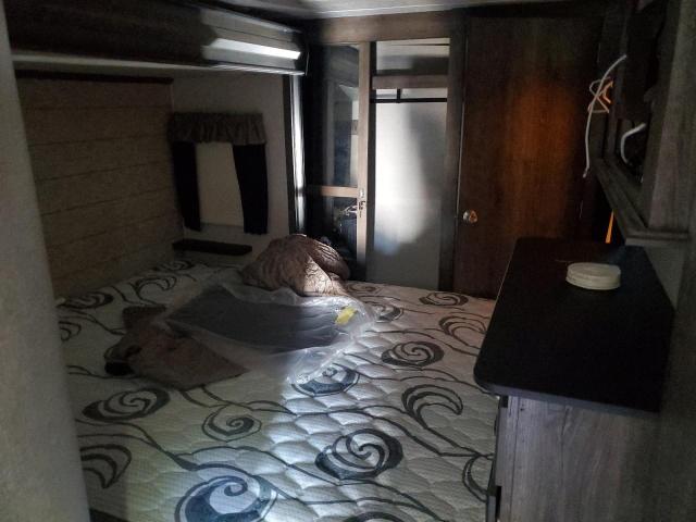 4YDF33129JA742652 - 2018 KEYSTONE MONTANA BEIGE photo 5