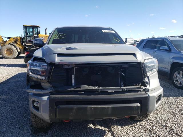 5TFUY5F18LX880609 - 2020 TOYOTA TUNDRA DOUBLE CAB SR/SR5 GRAY photo 5