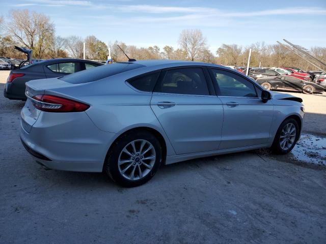 3FA6P0H74HR416108 - 2017 FORD FUSION SE SILVER photo 3