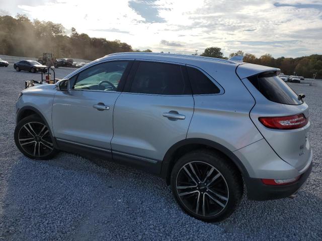 5LMTJ3DH8HUL46015 - 2017 LINCOLN MKC RESERVE SILVER photo 2