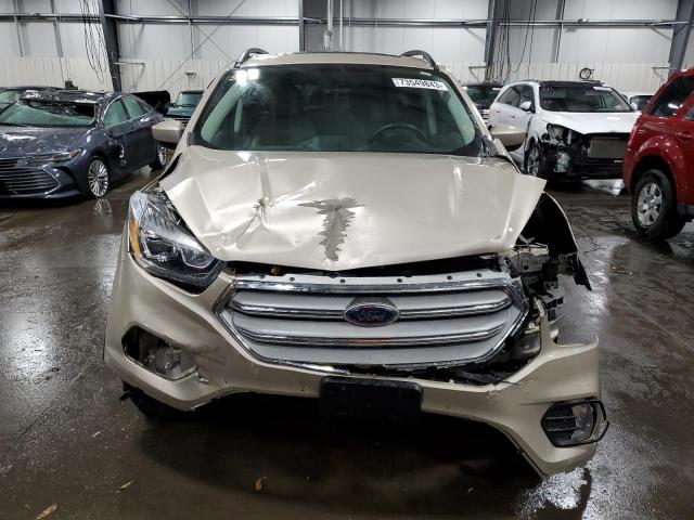 1FMCU9HD1JUB73481 - 2018 FORD ESCAPE SEL CREAM photo 5