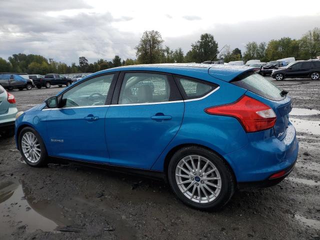 1FADP3R46DL126037 - 2013 FORD FOCUS BEV BLUE photo 2