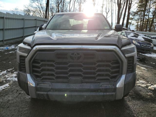 5TFLA5DB7NX030081 - 2022 TOYOTA TUNDRA CREWMAX SR GRAY photo 5