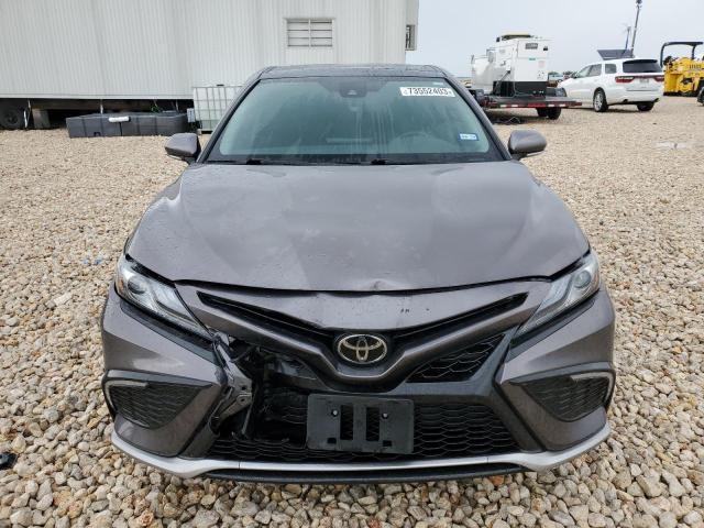 4T1K61AK2NU031629 - 2022 TOYOTA CAMRY XSE GRAY photo 5