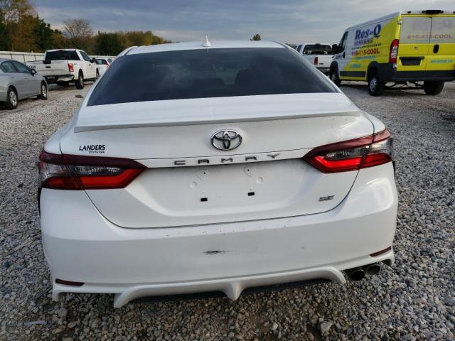 4T1T11AK4PU081938 - 2023 TOYOTA CAMRY SE NIGHT SHADE WHITE photo 6