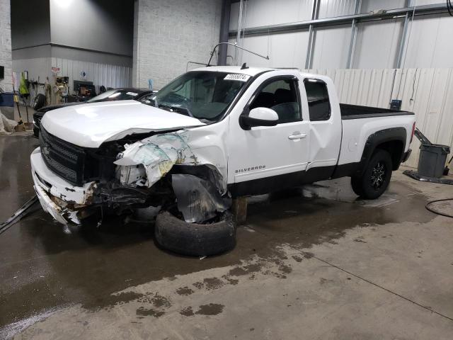 1GCRKSE3XBZ390880 - 2011 CHEVROLET SILVERADO K1500 LT WHITE photo 1