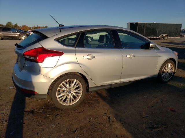 1FADP3N29JL232451 - 2018 FORD FOCUS TITANIUM SILVER photo 3