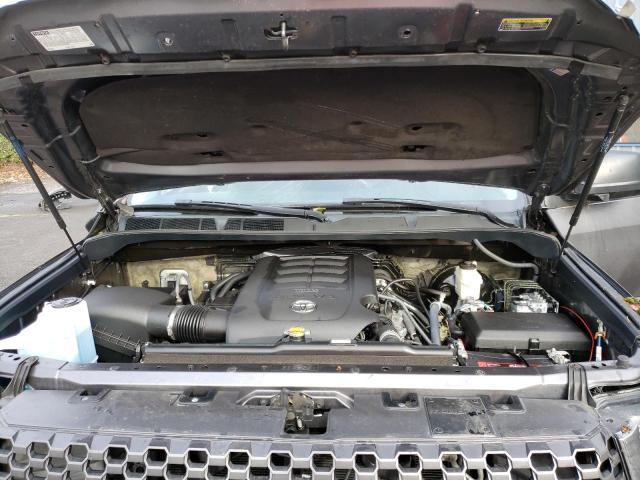 5TFUM5F17JX074642 - 2018 TOYOTA TUNDRA DOUBLE CAB SR/SR5 GRAY photo 11