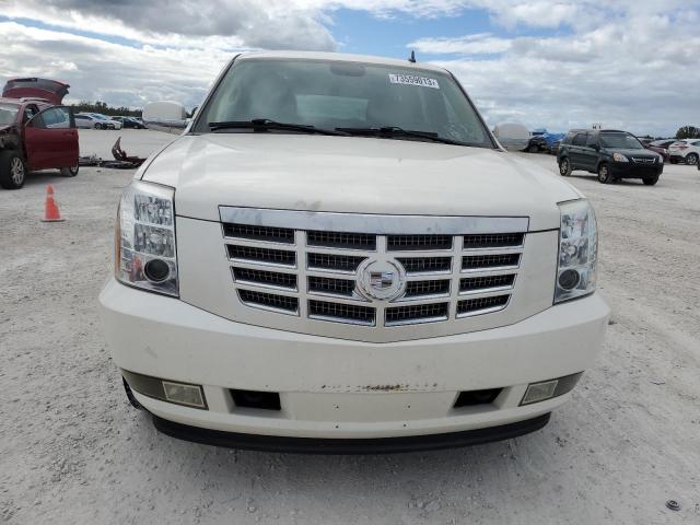 1GYS3CEF3BR142799 - 2011 CADILLAC ESCALADE PREMIUM WHITE photo 5