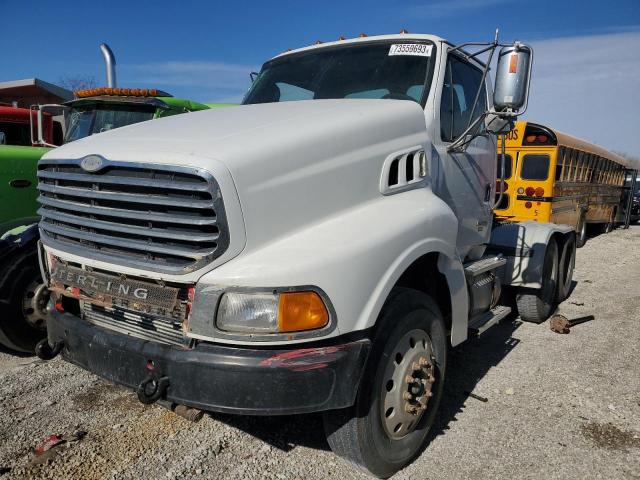2FWJA3CV74AN26193 - 2004 STERLING TRUCK AT 9500 WHITE photo 2