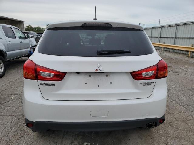 4A4AP4AU8EE005474 - 2014 MITSUBISHI OUTLANDER SE WHITE photo 6