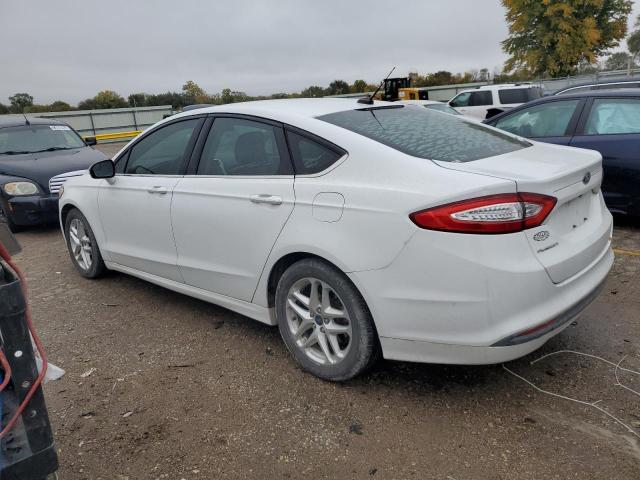 3FA6P0H7XGR151628 - 2016 FORD FUSION SE WHITE photo 2