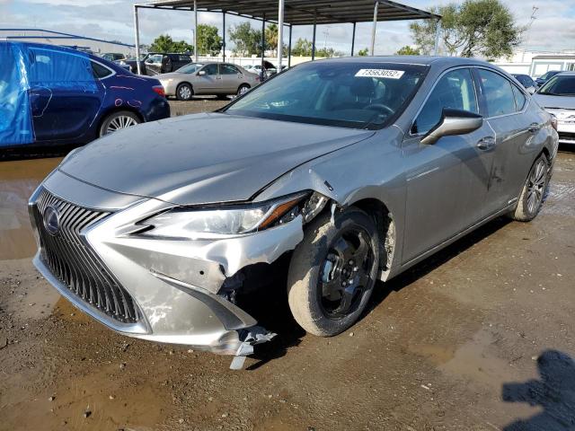 58AD21B19LU010275 - 2020 LEXUS ES 300H SILVER photo 1