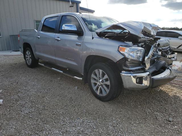 5TFFW5F11HX224628 - 2017 TOYOTA TUNDRA CRE SILVER photo 4