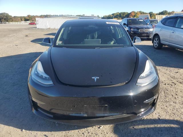 5YJ3E1EA7JF123125 - 2018 TESLA MODEL 3 BLACK photo 5