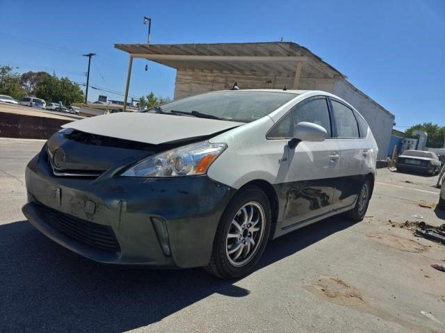 JTDZN3EU3E3361279 - 2014 TOYOTA PRIUS V WHITE photo 2