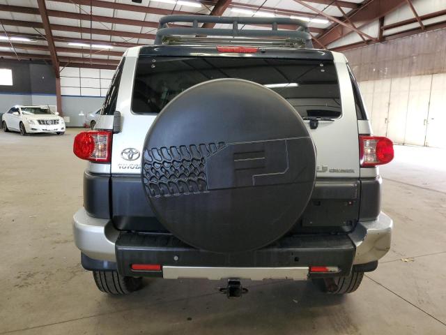 JTEBU11F670082411 - 2007 TOYOTA FJ CRUISER SILVER photo 6