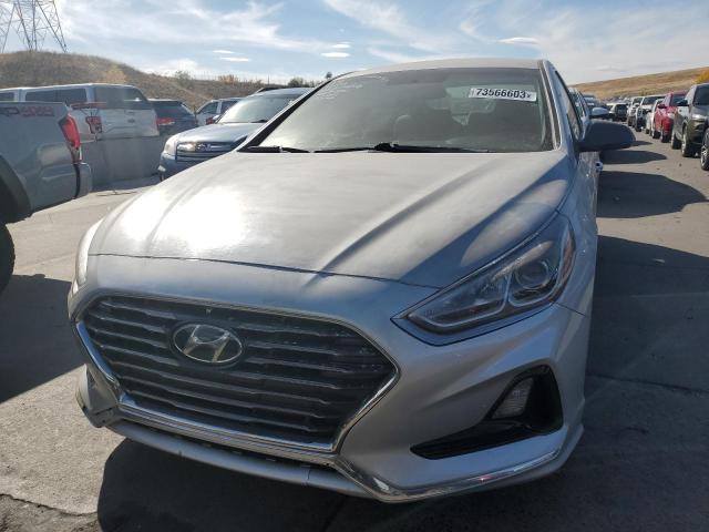 5NPE24AF7KH796021 - 2019 HYUNDAI SONATA SE SILVER photo 5