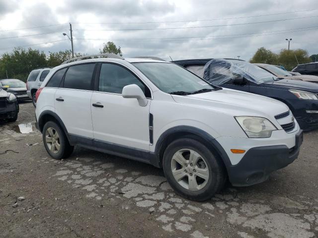 3GNAL2EK9ES632424 - 2014 CHEVROLET CAPTIVA LS WHITE photo 4