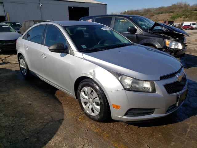 1G1PA5SH1D7241325 - 2013 CHEVROLET CRUZE LS SILVER photo 4