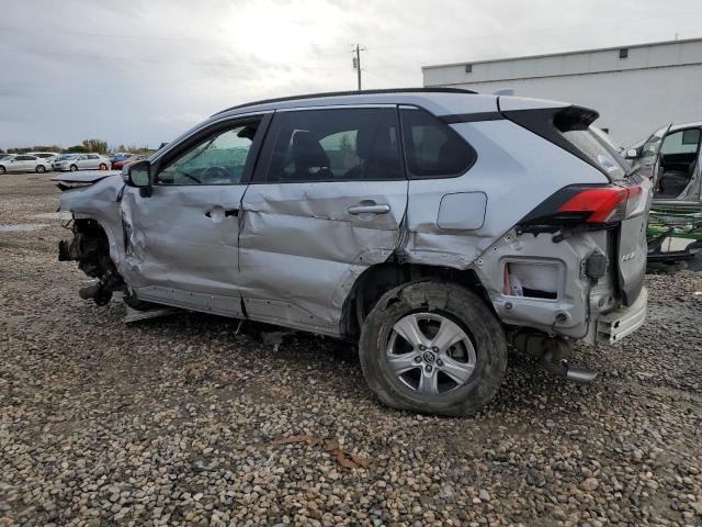 2T3P1RFV4KW019913 - 2019 TOYOTA RAV4 XLE SILVER photo 2