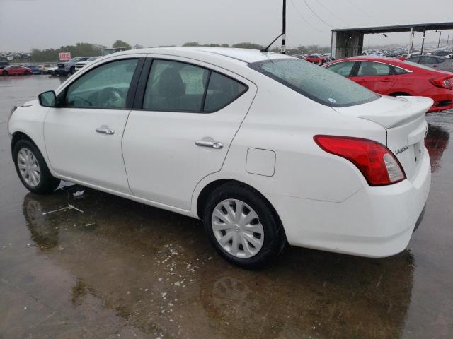 3N1CN7APXKL846017 - 2019 NISSAN VERSA S WHITE photo 2