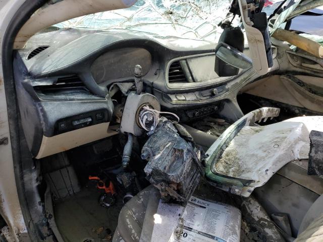 5GAEVCKW8NJ136907 - 2022 BUICK ENCLAVE AVENIR WHITE photo 8