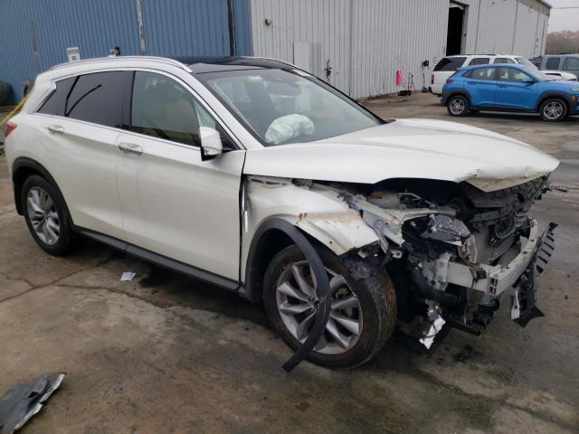 3PCAJ5BBXMF121834 - 2021 INFINITI QX50 LUXE WHITE photo 4