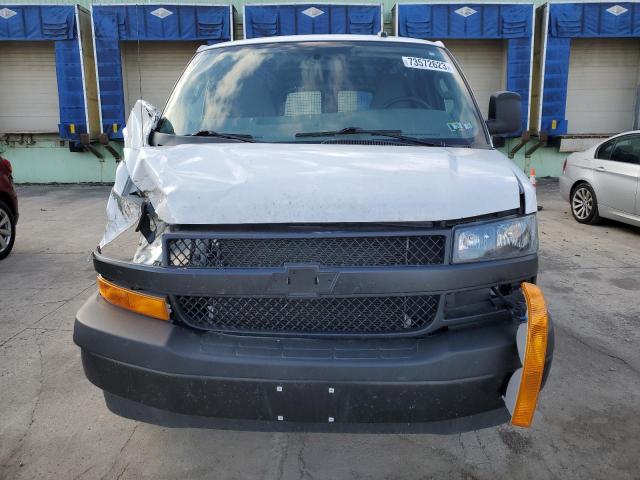 1GCWGAFPXN1278101 - 2022 CHEVROLET EXPRESS G2 WHITE photo 5