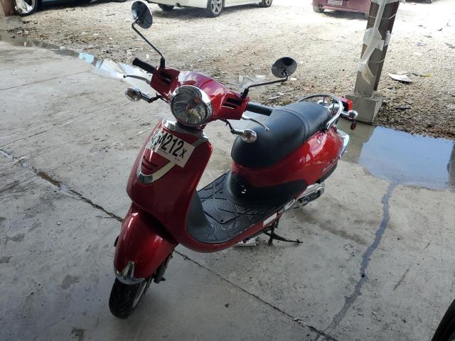 RFGBDSAE7NX000415 - 2022 LANCIA SCOOTER RED photo 2