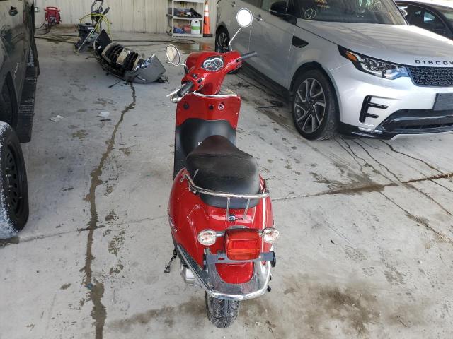 RFGBDSAE7NX000415 - 2022 LANCIA SCOOTER RED photo 6