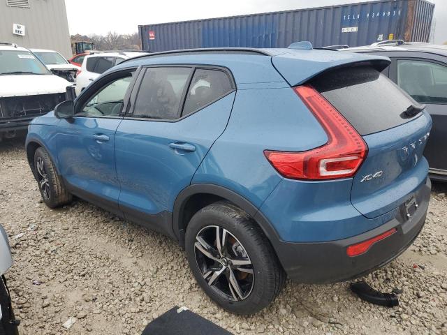 YV4L12UL4P2978491 - 2023 VOLVO XC40 PLUS BLUE photo 2