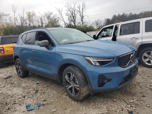 YV4L12UL4P2978491 - 2023 VOLVO XC40 PLUS BLUE photo 4