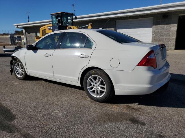 3FAHP0GA3CR438065 - 2012 FORD FUSION S WHITE photo 2