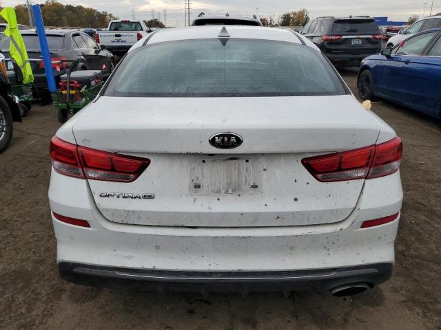 5XXGT4L32KG323258 - 2019 KIA OPTIMA LX WHITE photo 6