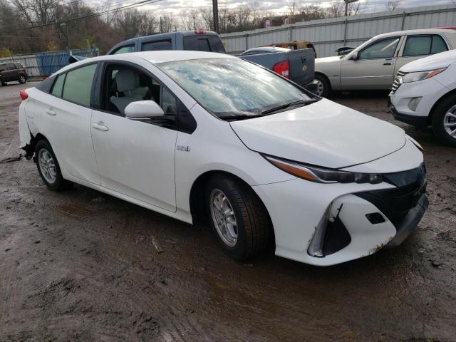 JTDKARFP9H3064627 - 2017 TOYOTA PRIUS PRIM 白色 照片 4